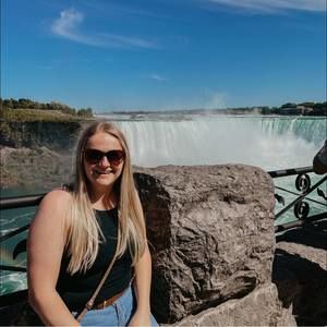 Meet your Posher, Ashley